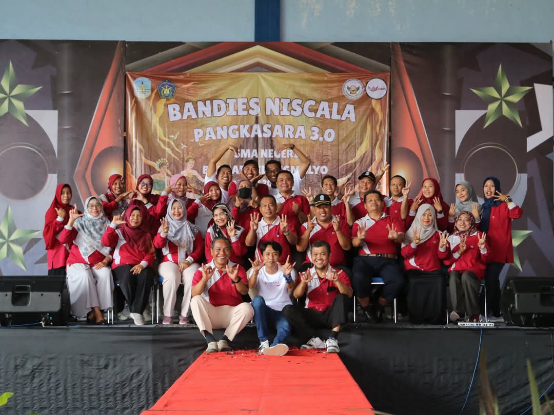 HUT SMA NEGERI BANDARKEDUNGMULYO KE 33 : BANDIES NISCALA PANGKASARA 3.0